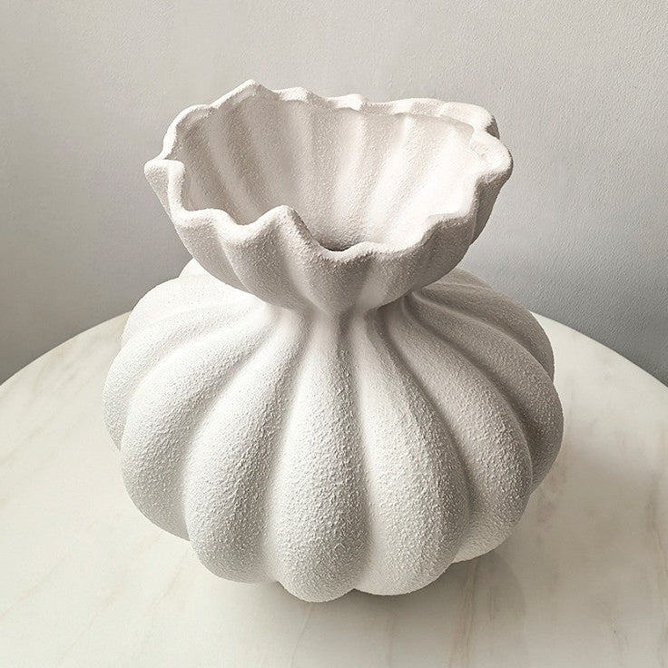 Olla - Artistic Ceramic Vase