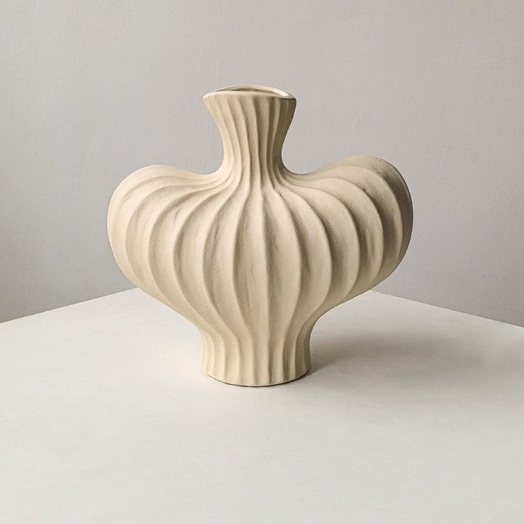 Cora - Artistic Ceramic Vase