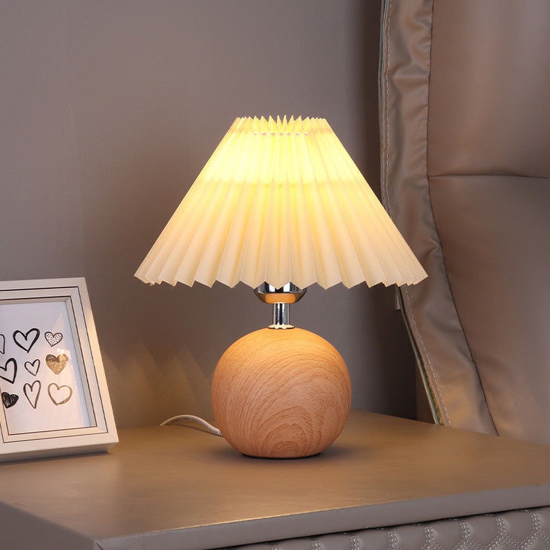 Elegano - Classic Table Lamp