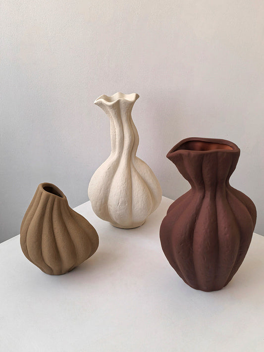 Aspiro - Artistic Ceramic Vase